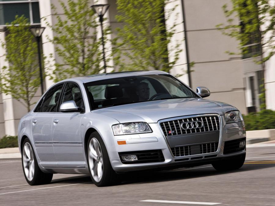  Audi S8 (D3) 2008 года  (NA) (фото 7 из 20)